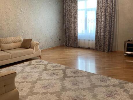 7 otaqlı həyət evi/bağ evi - Şah İsmayıl Xətai m. - 450 m²