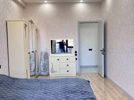 3 otaqlı mənzil, 100 m², 8 Noyabr: 349 000 ₼ 3