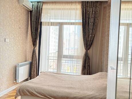 3 otaqlı mənzil, 96 m², 8 Noyabr: 359 000 ₼ 3