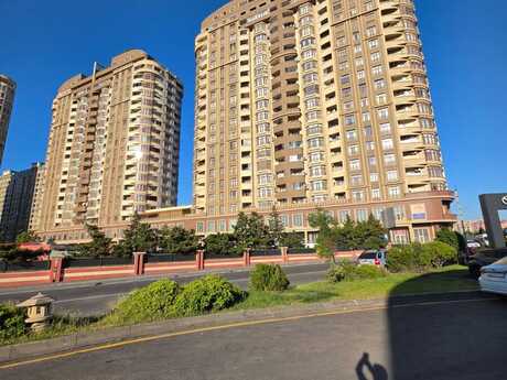 Elan №6329261 - Bakı, Şah İsmayıl Xətai m., 3 otaqlı, 162 m², 5/19 mərtəbə