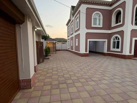 6 otaqlı həyət evi, 240 m², Binə: 345 000 ₼ 2
