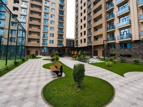4 otaqlı mənzil, 149 m², 28 May: 550 000 ₼ 2