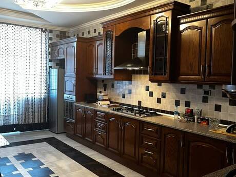 4-room apartment, 220 m², 8 Noyabr: 640 000 ₼ 5