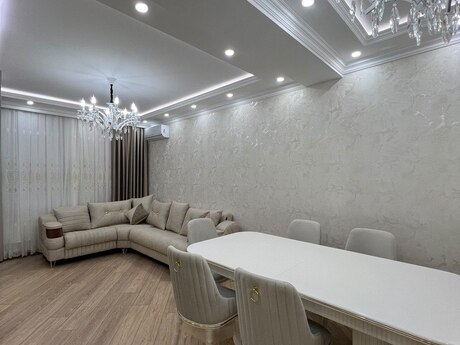 3-комнатная квартира, 78 м², 20 Yanvar: 255 000 ₼ 2