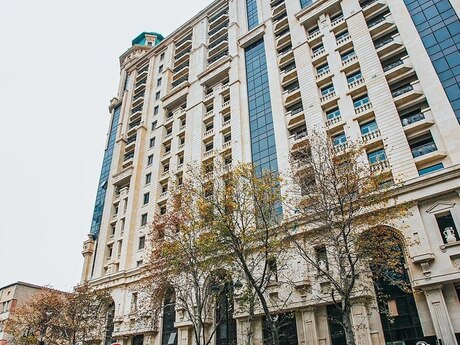 4-комнатная квартира, 211 м², Deluxe Palace: 770 000 ₼ 2