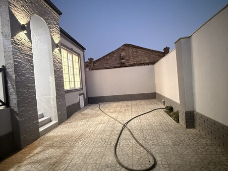 3 otaqlı həyət evi, 82 m², Binə: 105 000 ₼ 2