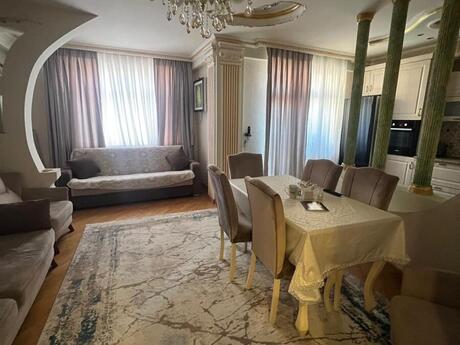 Elan №6329950 - Bakı, İnşaatçılar m., 2 otaqlı, 70 m², 17/19 mərtəbə
