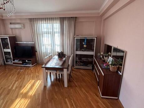 Elan №6330063 - Bakı, İnşaatçılar m., 3 otaqlı, 130 m², 8/16 mərtəbə