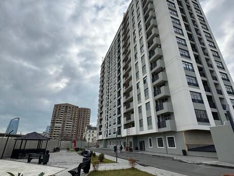 4 otaq · 181 m² · 13/15 mərtəbə, 28 May