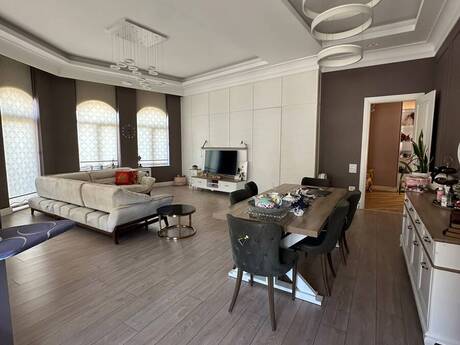 Аренда: 5-комнатная квартира, 235 м², Nəriman Nərimanov: 3 000 ₼/мес 3