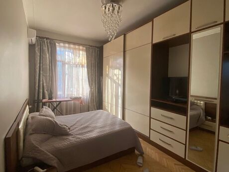 Nəsimidə 4 otaqlı köhnə tikili mənzil satılır, 100 m², 340 000 AZN, şəkil 5 / 12