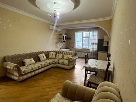 Elan №6330170 - Bakı, Şah İsmayıl Xətai m., 2 otaqlı, 58 m², 2/17 mərtəbə