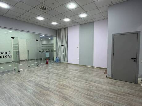 1-комн. офис - м. 28 мая - 40 м²