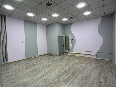 1-комн. офис - м. 28 мая - 40 м²