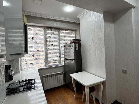 2-комн. новостройка - м. Ахмедлы - 68 м²