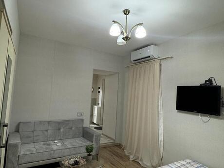 1 rooms · 35 m² · floor 1/2, İçəri Şəhər