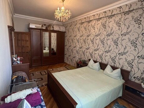 3-комн. новостройка - м. Ази Асланов - 104 м²