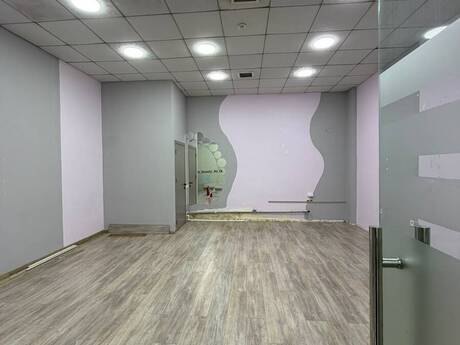 1-комн. офис - м. 28 мая - 40 м²