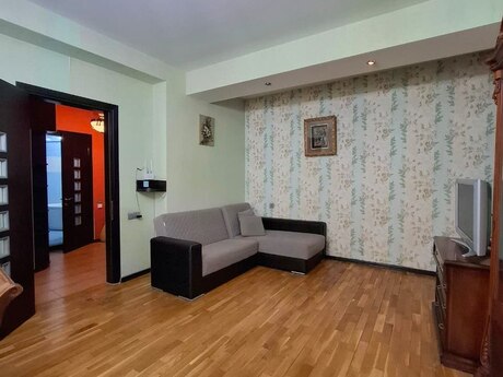 Elan №6330578 - Bakı, Şah İsmayıl Xətai m., 2 otaqlı, 65 m², 8/16 mərtəbə