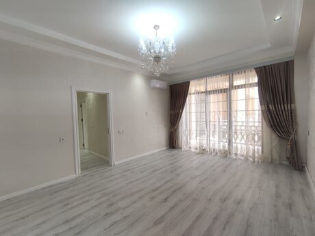 3 otaqlı mənzil, 80 m², 28 May: 285 000 ₼ 2