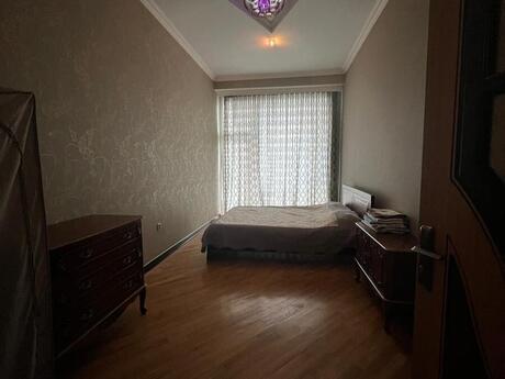 3 otaqlı yeni tikili - Elmlər Akademiyası m. - 125 m²