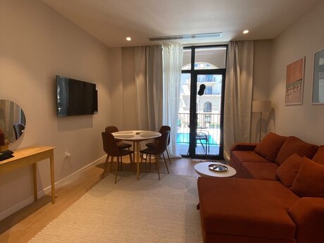 1-room apartment for rent, 43 m², Marina Village: 1 000 ₼/mo 2