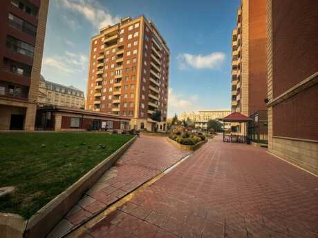 3 otaqlı mənzil, 118 m², 28 May: 395 000 ₼ 2