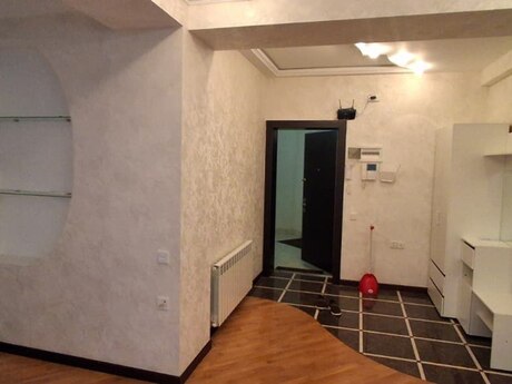 Elan №6330837 - Bakı, 8 Noyabr m., 3 otaqlı, 145 m², 9/21 mərtəbə