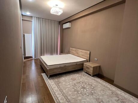 4 otaqlı mənzil, 165 m², Elmlər Akademiyası: 520 000 ₼ 2