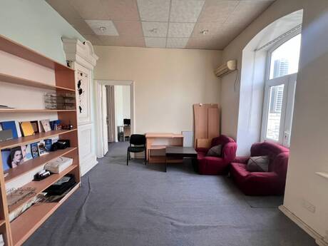 5-комн. офис - м. Ичеришехер - 200 м²