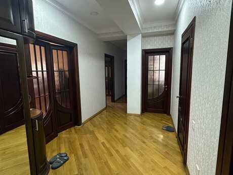 3 otaqlı mənzil, 120 m², 28 May: 380 000 ₼ 2