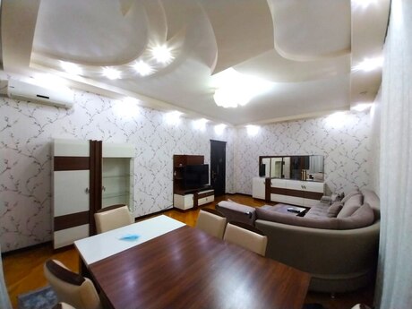 Kirayə 3 otaqlı mənzil, 140 m², 8 Noyabr: 1 200 ₼/ay 3