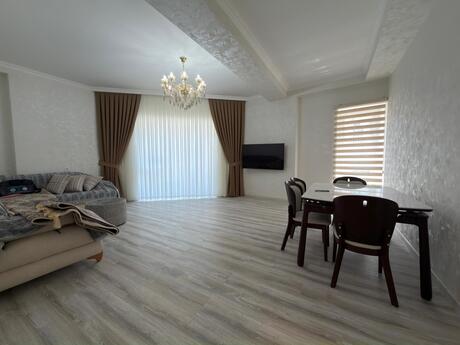 Elan №6331293 - Bakı, Ağ şəhər q., 3 otaqlı, 120 m², 2/8 mərtəbə