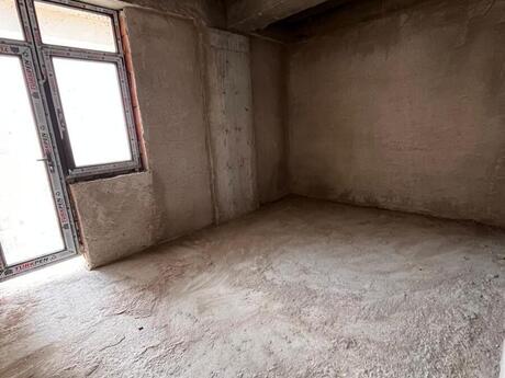3-комн. новостройка - м. Низами - 135 м²