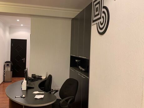 3 otaqlı mənzil, 120 m², Həzi Aslanov: 370 000 ₼ 2