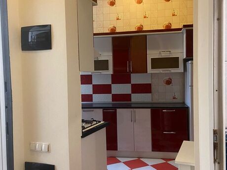 3 otaqlı mənzil, 70 m², İçəri Şəhər: 300 000 ₼ 5