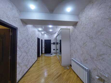 4-комнатная квартира, 174 м², Memar Əcəmi: 380 000 ₼ 5