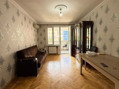 3-комнатная квартира, 80 м², İnşaatçılar: 168 000 ₼ 2