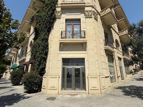 Obyekt - Ağ şəhər q. - 480 m²
