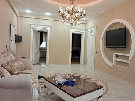 3 otaqlı mənzil, 180 m², Şah İsmayıl Xətai: 472 000 ₼ 2