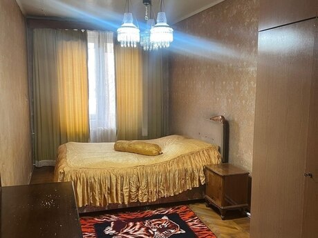 Elan №6331973 - Bakı, Elmlər Akademiyası m., 3 otaqlı, 75 m², 4/5 mərtəbə