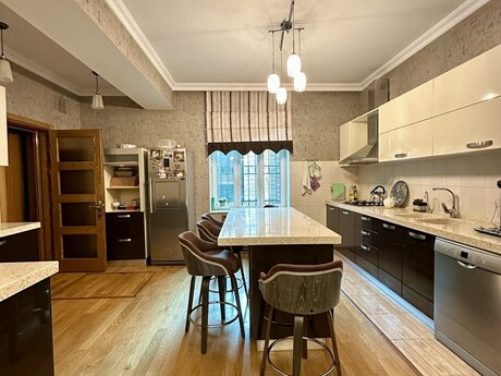 6 otaqlı həyət evi, 300 m², Neftçilər: 570 000 ₼ 5