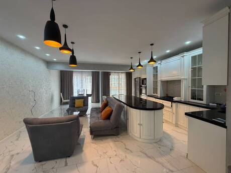 Elan №6332096 - Bakı, Şah İsmayıl Xətai m., 3 otaqlı, 138 m², 7/21 mərtəbə