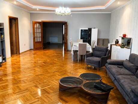 Elan №6332079 - Bakı, Nizami m., 4 otaqlı, 150 m², 10/12 mərtəbə