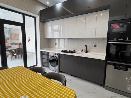 Mərdəkanda 4 otaqlı həyət evi kirayə verilir, 240 m², 1 200 AZN/ay, şəkil 5 / 10