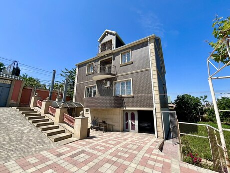8 otaq · 440 m², Görədil