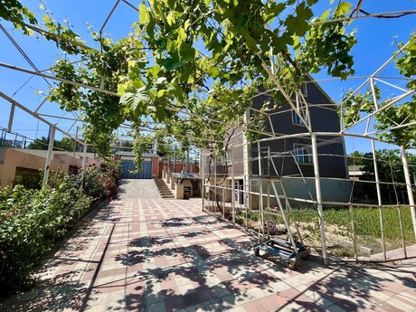 Görədildə 8 otaqlı həyət evi satılır, 440 m², 450 000 AZN, şəkil 3 / 12
