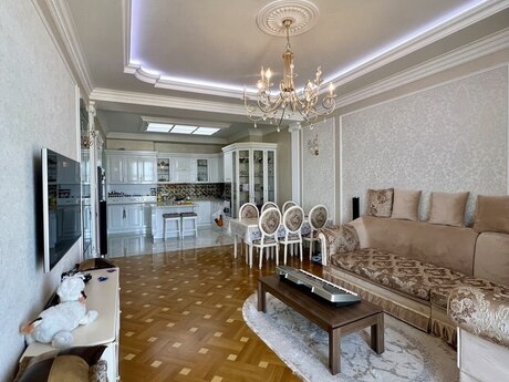 Kirayə 3 otaqlı mənzil, 147 m², İçəri Şəhər: 3 200 ₼/ay 3