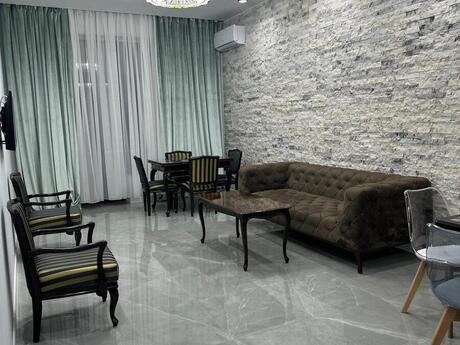 Elan №6332639 - Bakı, Gənclik m., 2 otaqlı, 73 m², 3/17 mərtəbə