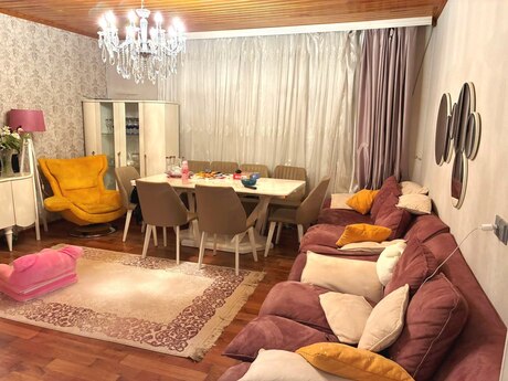 3 otaqlı köhnə tikili - 20 Yanvar m. - 75 m²
